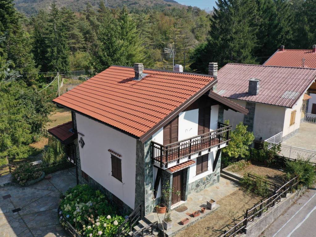 Villa a Bardineto in Via 4 Novembre - Foto 2