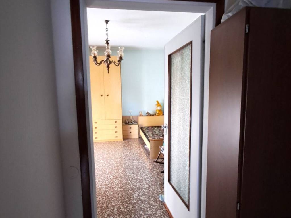 Appartamento a Besozzo in Via Roma - Foto 4