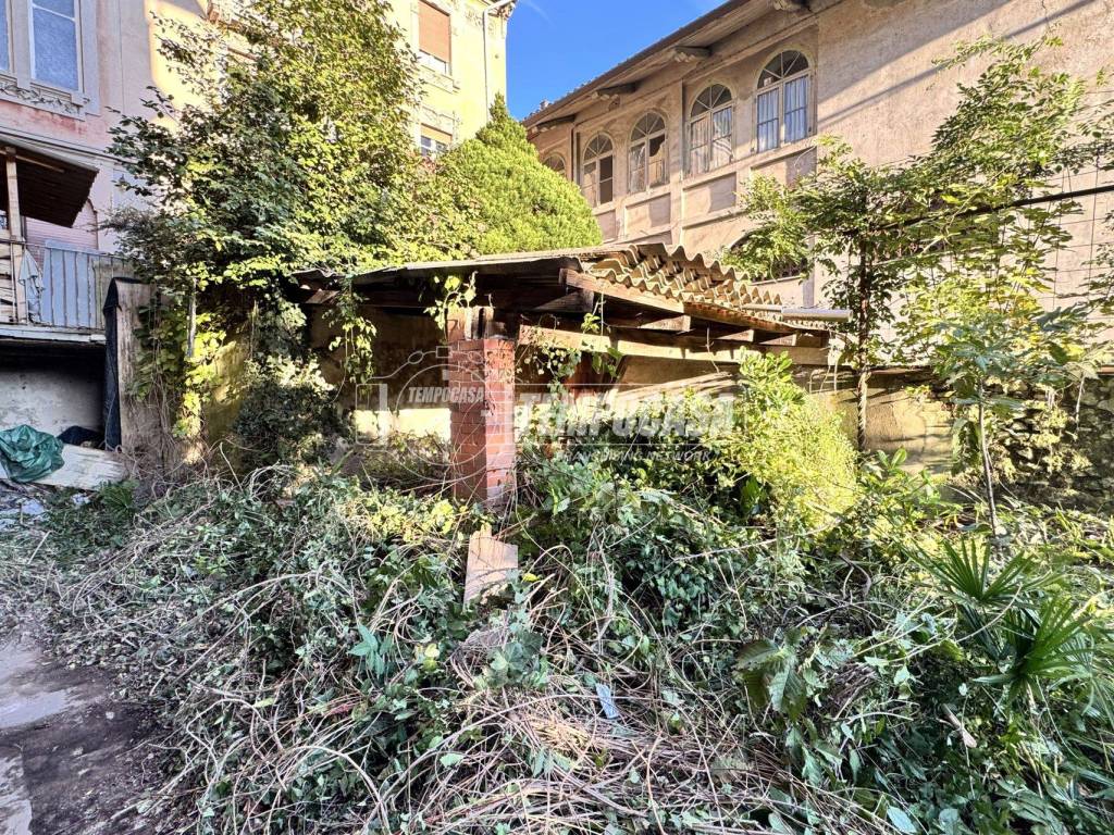 Palazzo / stabile a Biella in Via Santuario D'Oropa - Foto 4