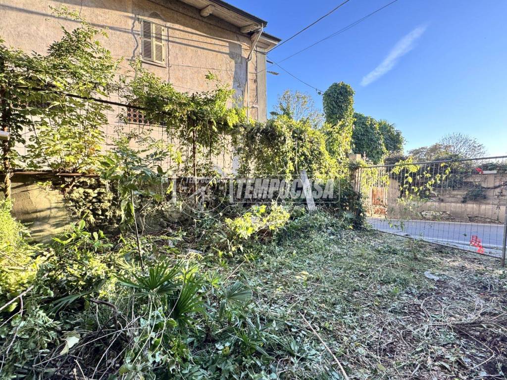 Palazzo / stabile a Biella in Via Santuario D'Oropa - Foto 5