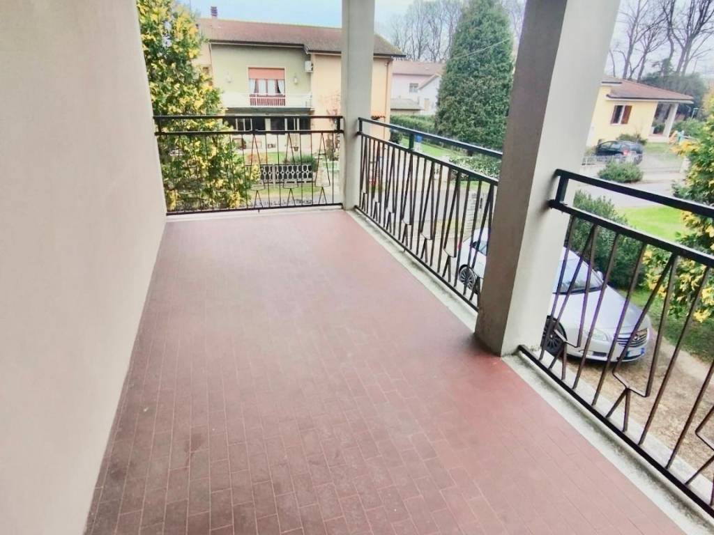 Villa a Quingentole in Via della Repubblica - Foto 3