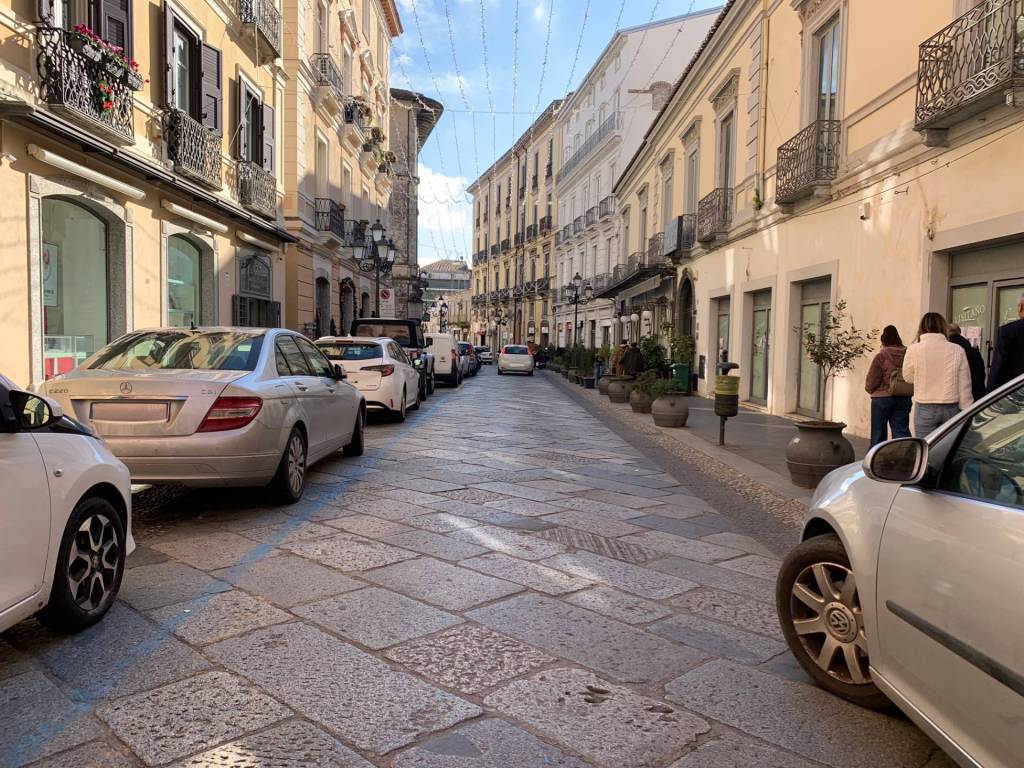 Immobile a Catanzaro in Corso Giuseppe Mazzini - Foto 2