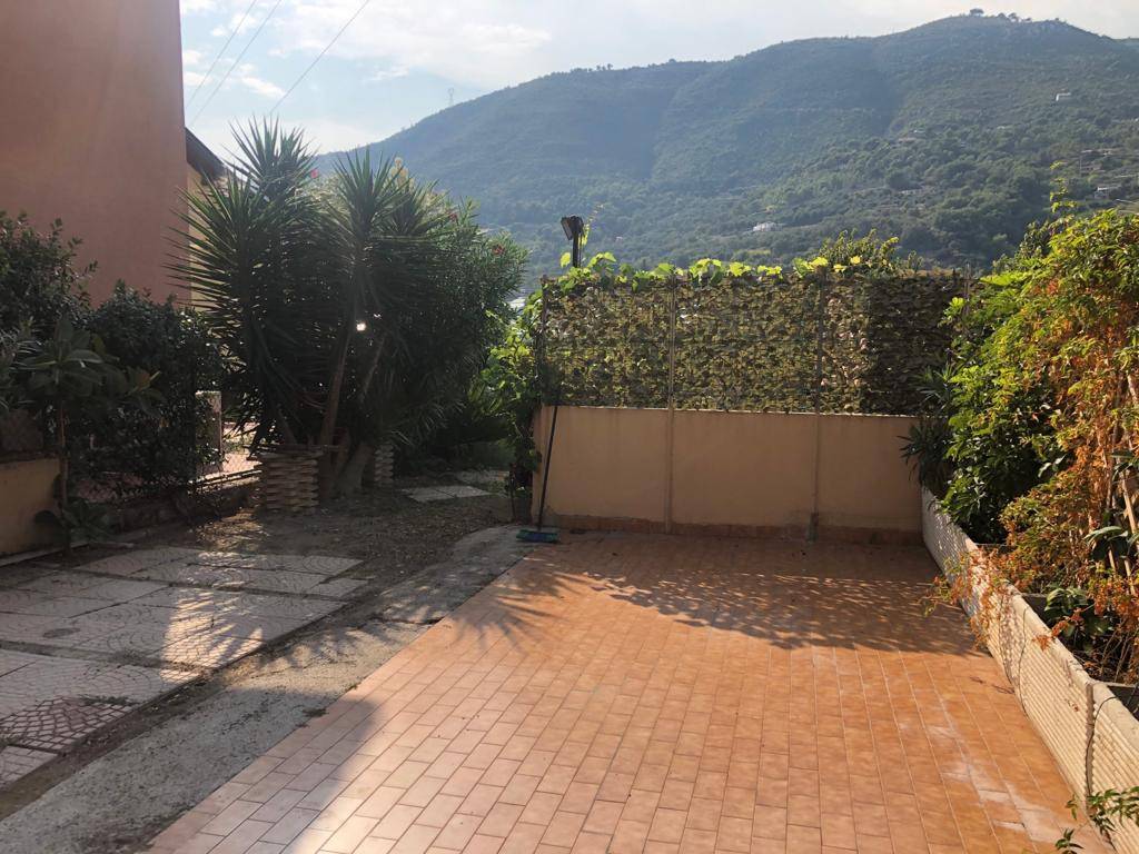 Appartamento a Ventimiglia in Via Tremola - Foto 2