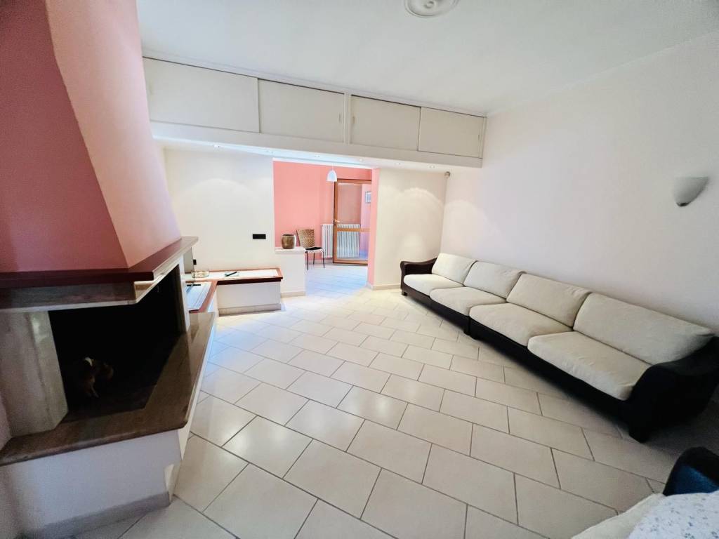 Villa a Aprilia in Via delle Ghiandaie - Foto 3