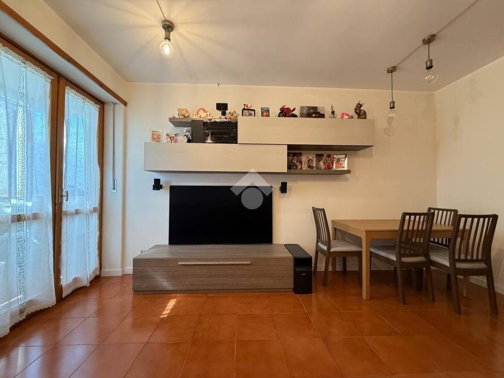 Appartamento a Borgaro torinese in Via Italia, 53 - Foto 2