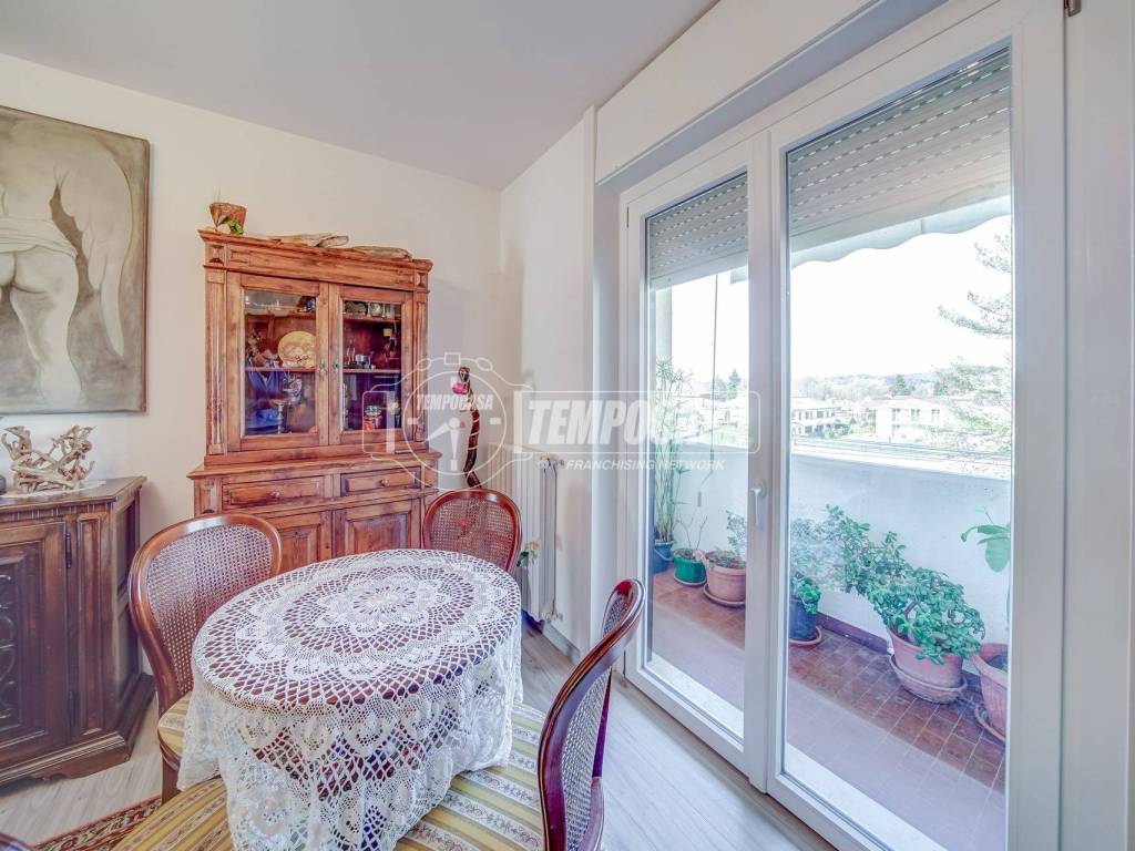Appartamento a Angera in Via Mascagni 42 - Foto 4