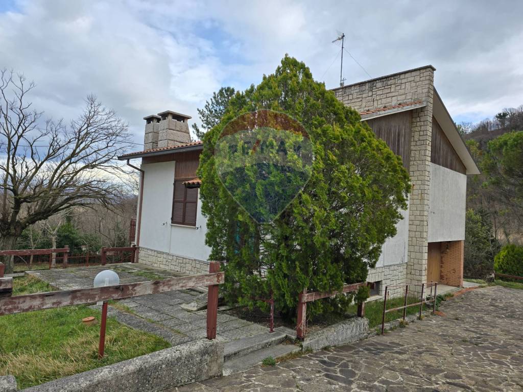 Villa a Sassoferrato in loc. Valdolmo, 53 - Foto 2