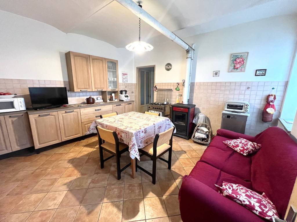 Villa a Sommariva perno in Piazza Guglielmo Marconi - Foto 3