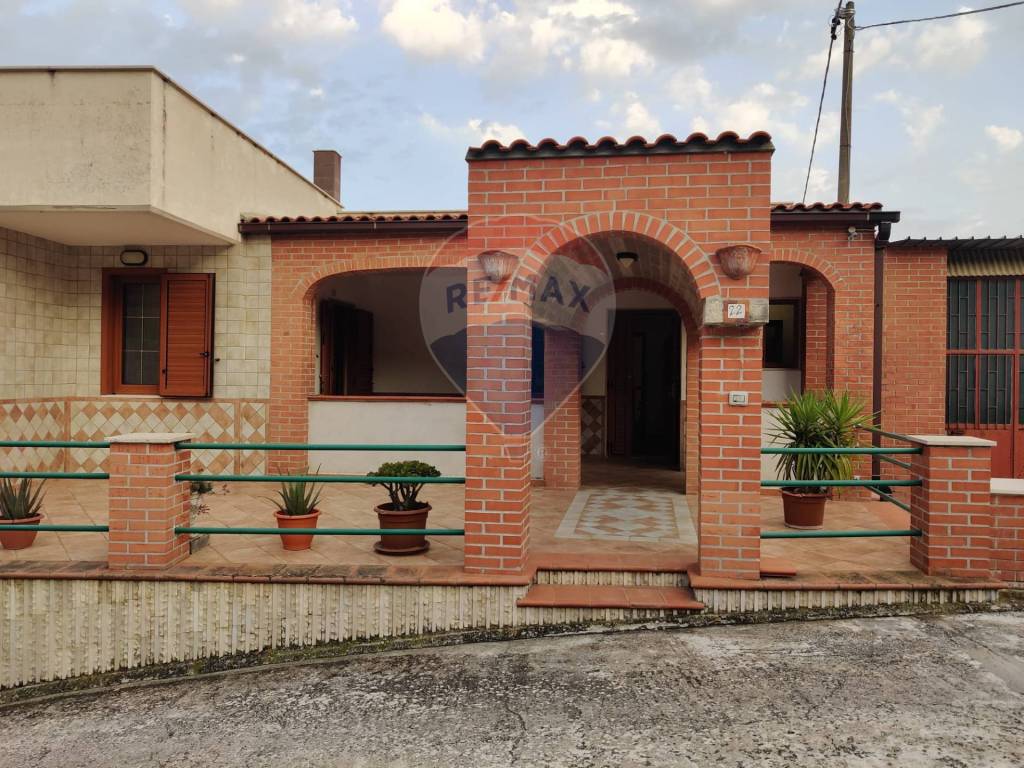 Villa a Monte sant'angelo in Via Madonna Delle Grazie, 22 - Foto 2