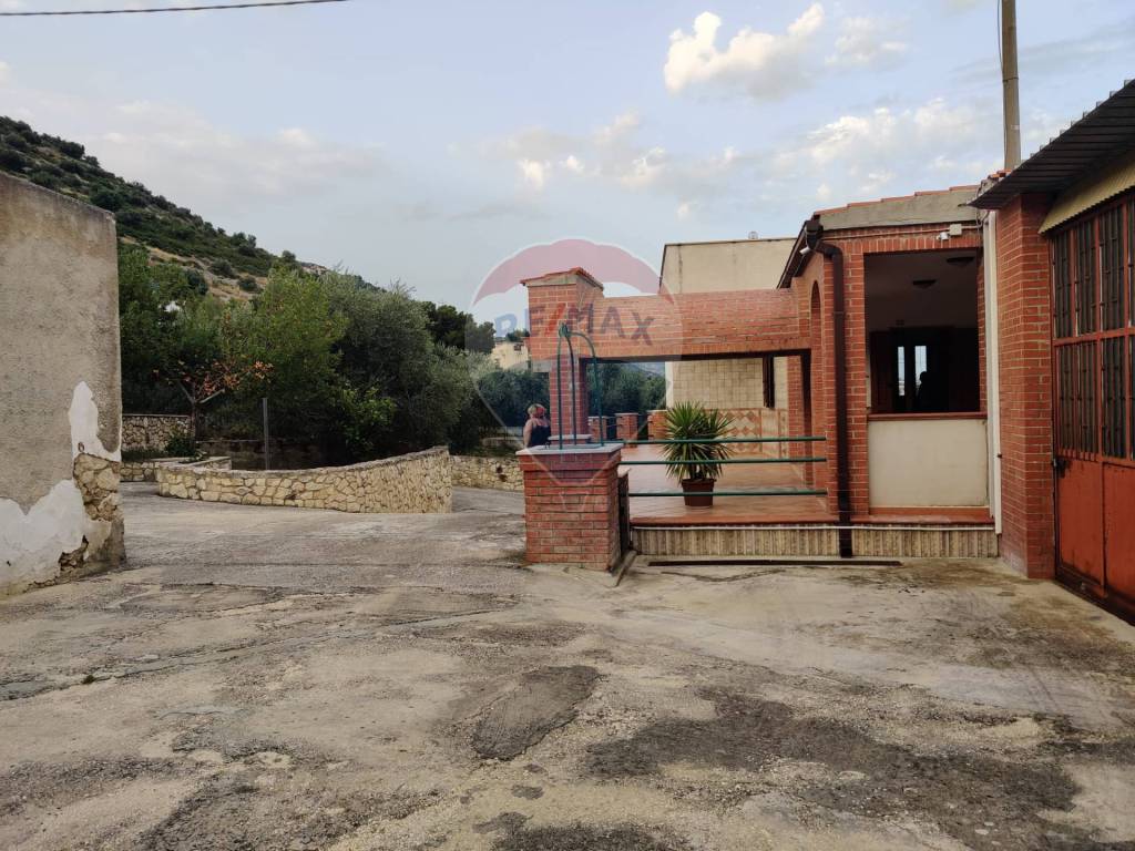 Villa a Monte sant'angelo in Via Madonna Delle Grazie, 22 - Foto 3