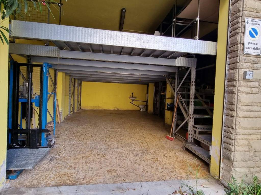 Box / garage a Celle ligure in Via Privata Fratelli Testa, 2 - Foto 4