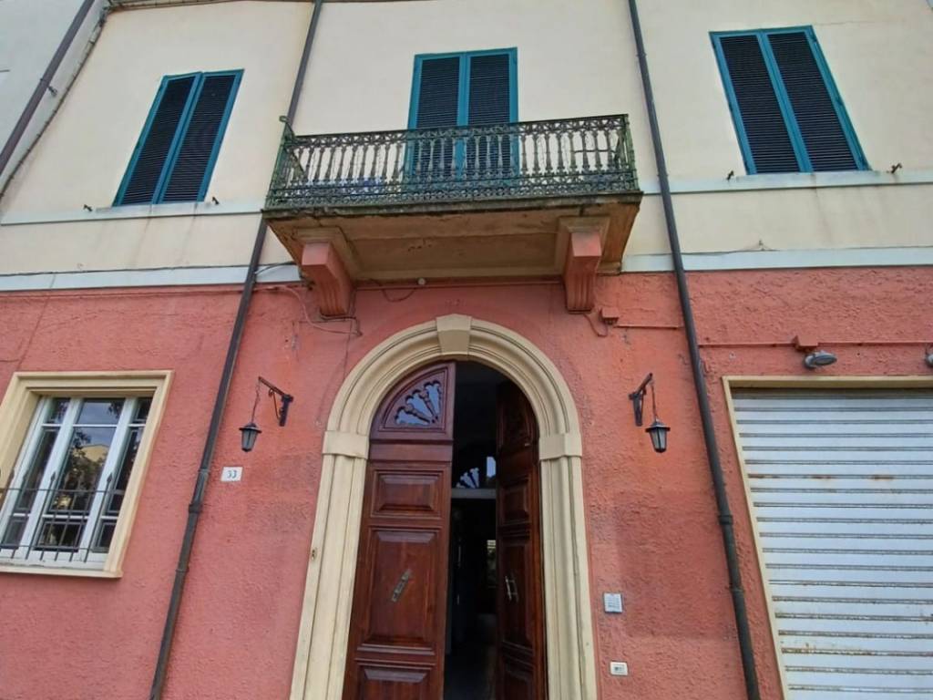 Palazzo / stabile a Viareggio - Foto 2