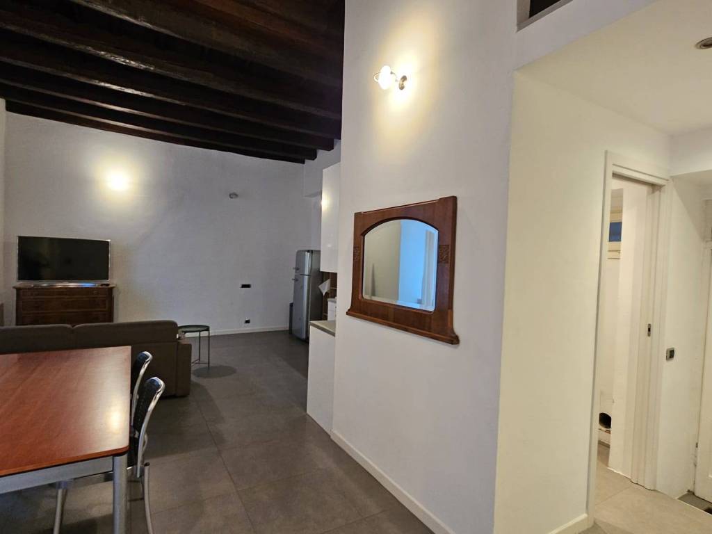 Appartamento a Como in Via Alessandro Volta, 47 - Foto 3