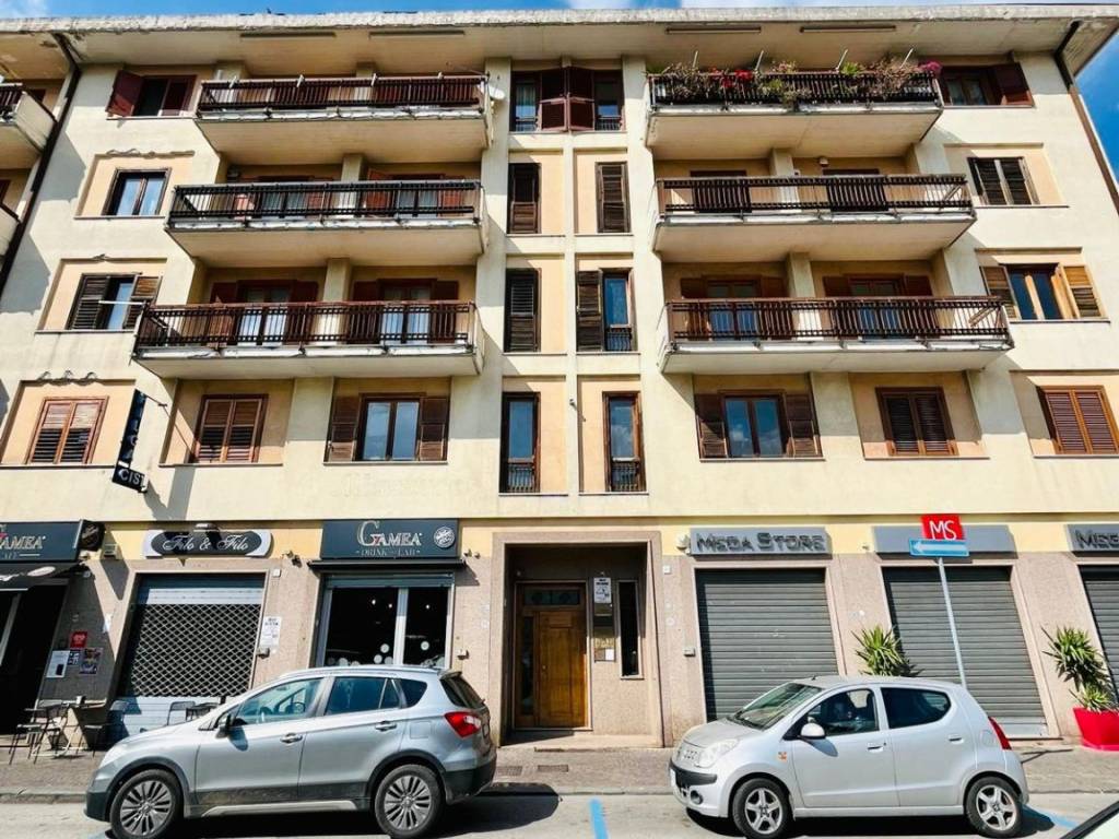 Immobile a Avellino in Piazza Alfredo de Marsico - Foto 2