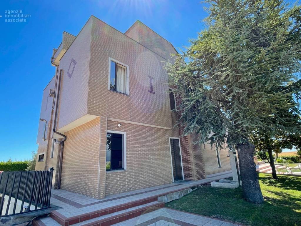 Villa a Colonnella in Contrada San Giovanni, 9 - Foto 4