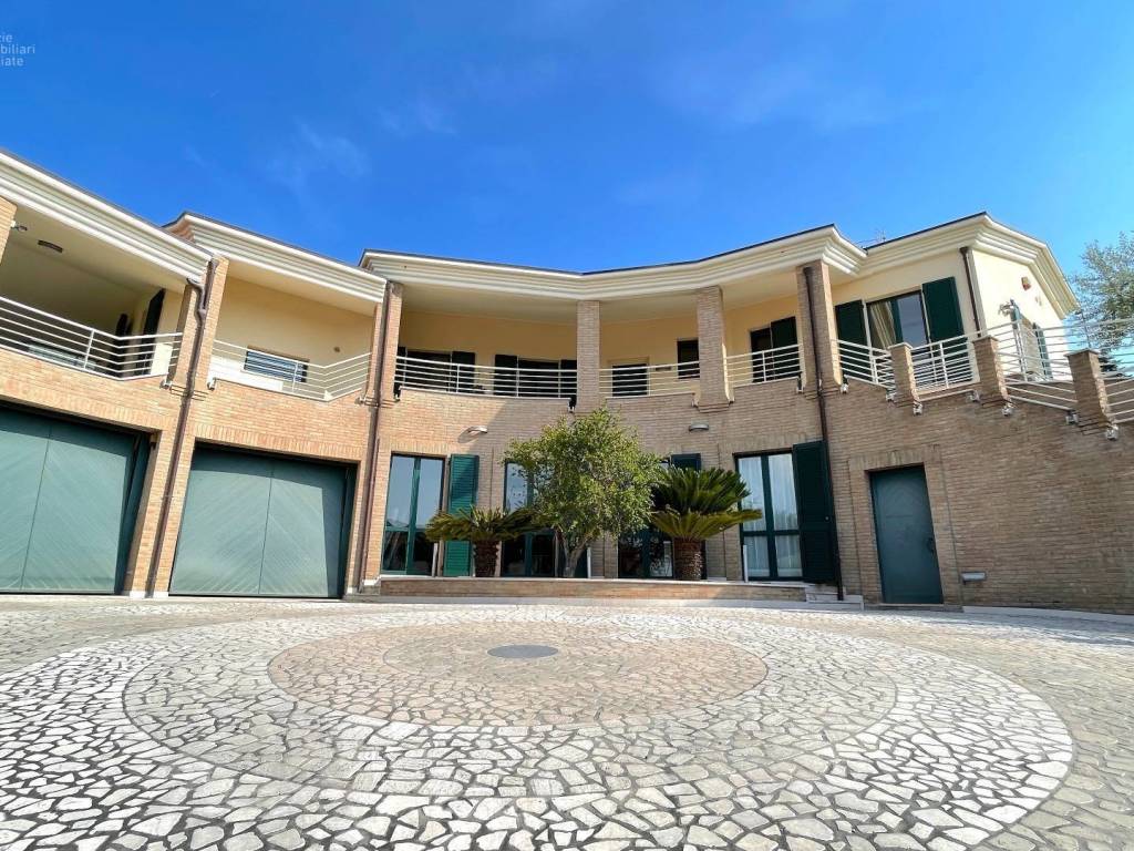Villa a Castel di lama in Via Maestri del Lavoro, 28 - Foto 4
