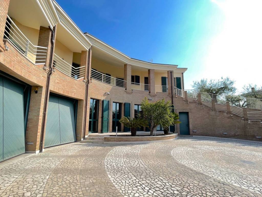 Villa a Castel di lama in Via Maestri del Lavoro, 28 - Foto 5