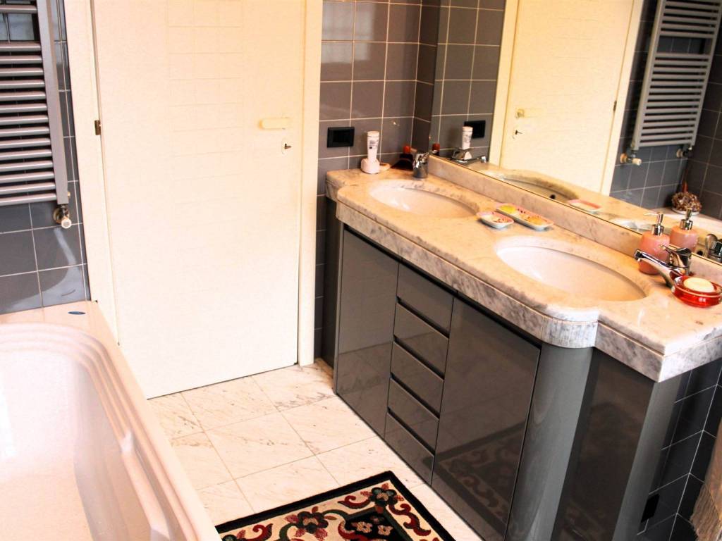 Villa a Trino in Via Guglielmo Marconi, 18 - Foto 5