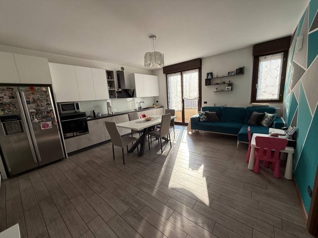 Appartamento a Bovisio-masciago in Via Padre Monti, 81 - Foto 4