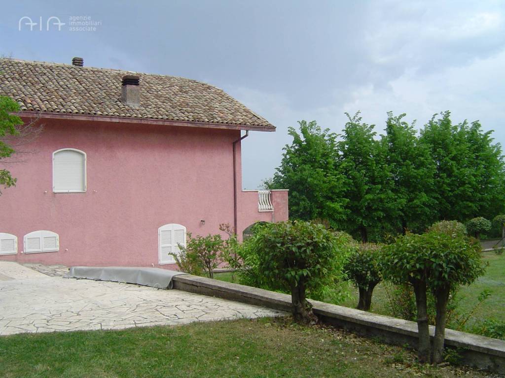 Casa indipendente a Montalto delle marche in Zona Collinare - Foto 5
