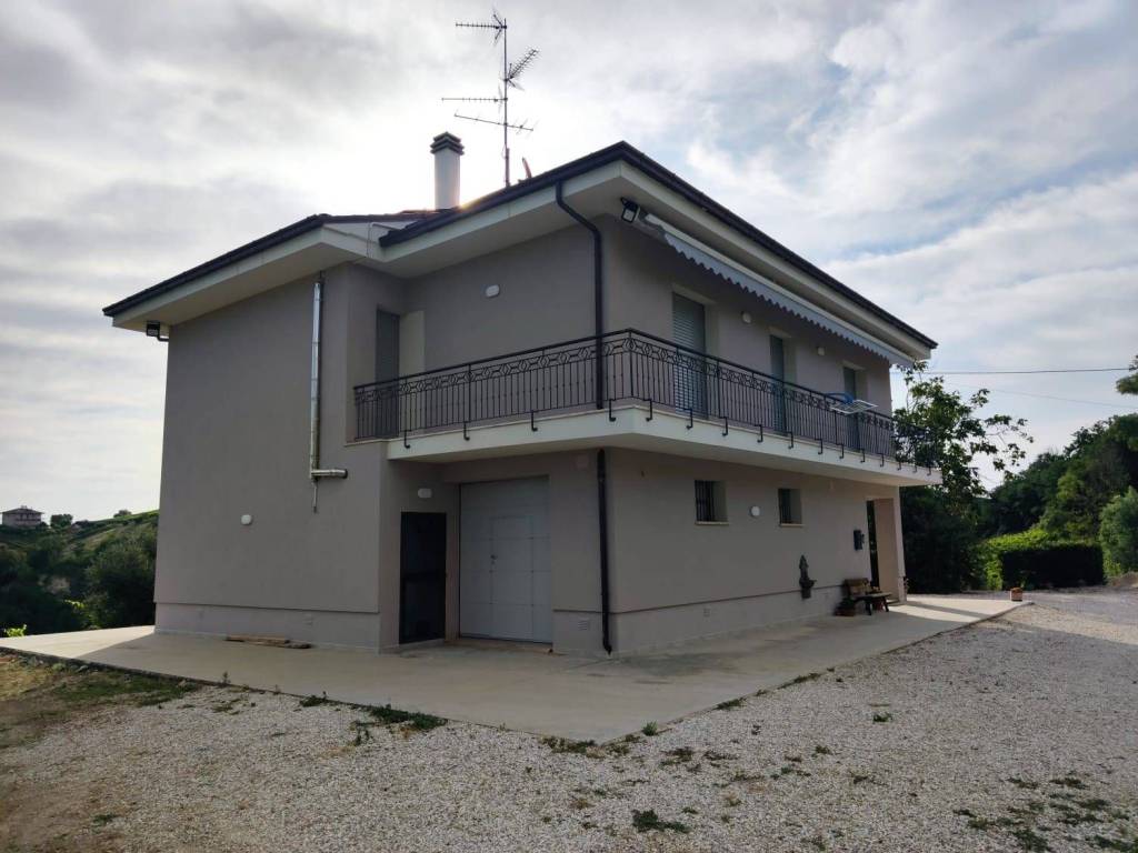 Casa indipendente a Cossignano in Via Peschiera, 1 - Foto 3