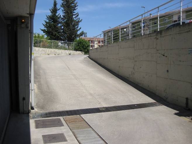 Box / garage a Cosenza in Traversa Via Cesare Curcio - Foto 2