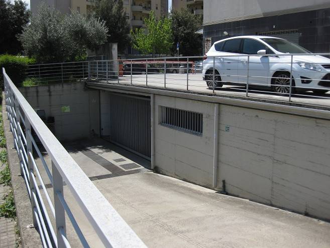 Box / garage a Cosenza in Traversa Via Cesare Curcio - Foto 3