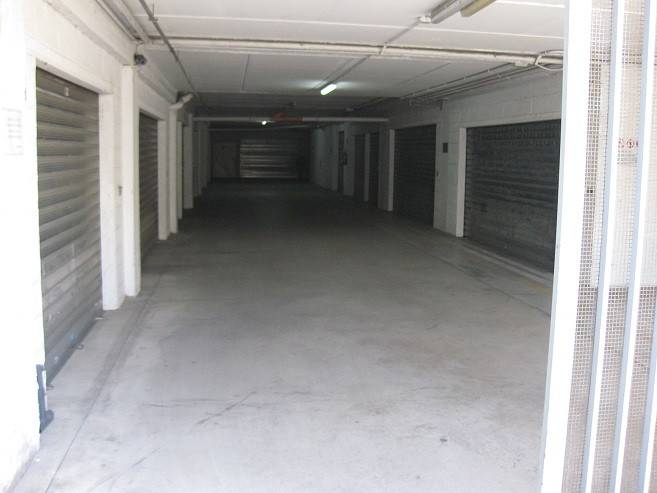 Box / garage a Cosenza in Traversa Via Cesare Curcio - Foto 5