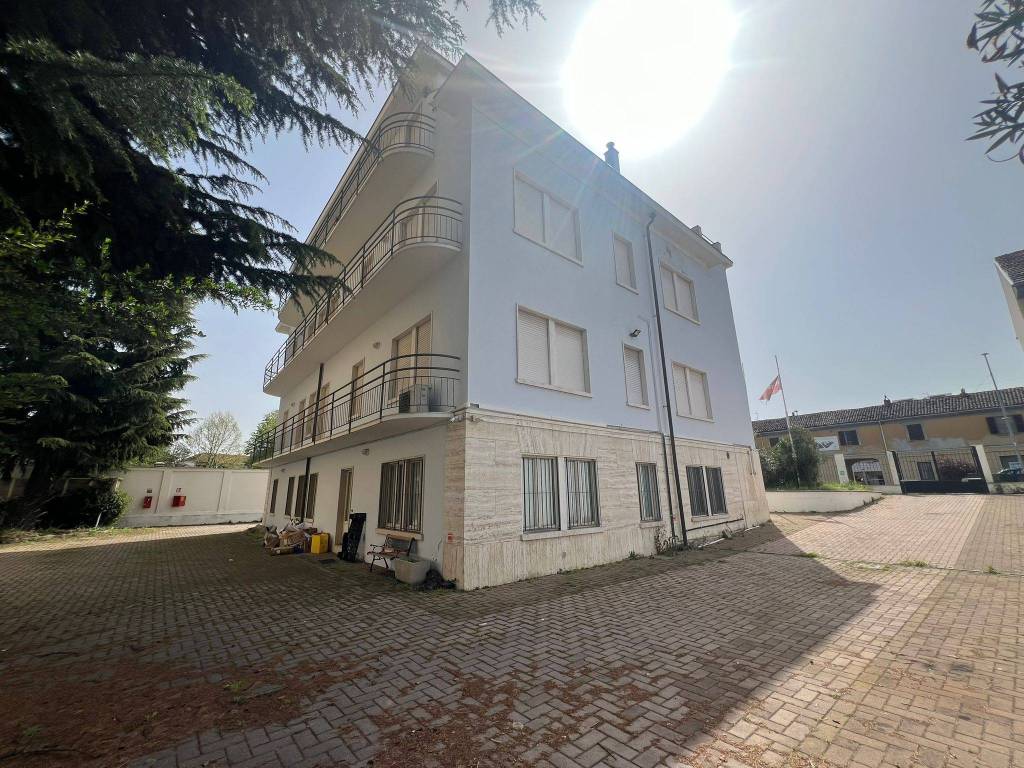 Palazzo / stabile a Vercelli in Corso Marcello Prestinari, 162 - Foto 5