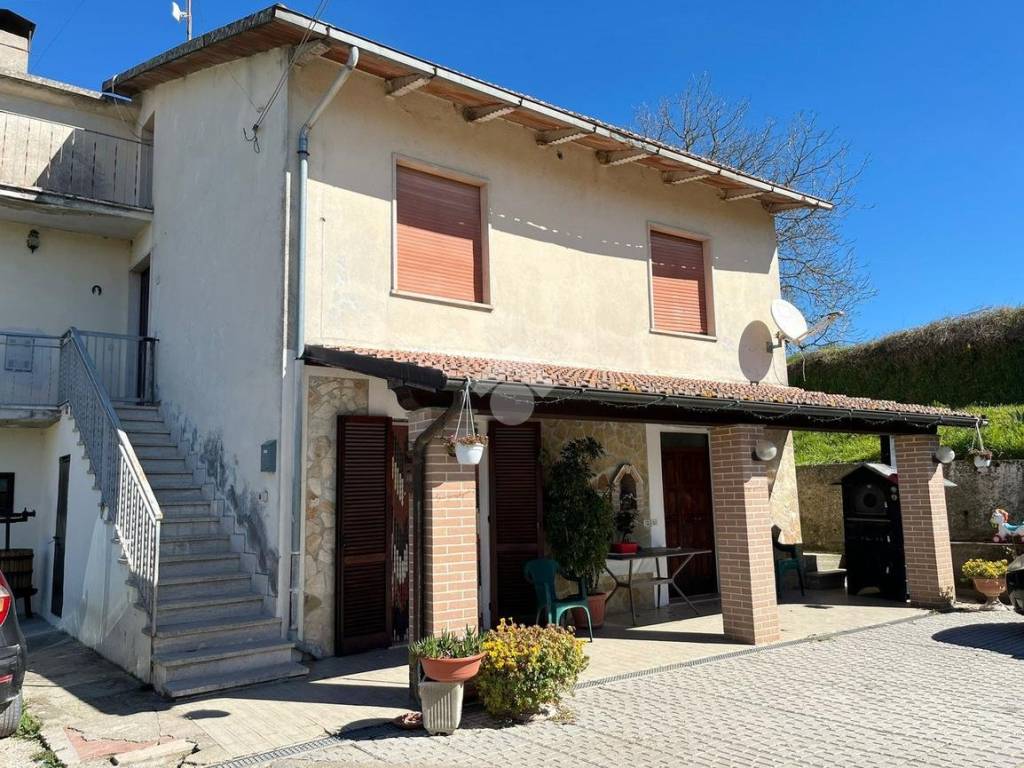 Appartamento a Amelia in STRADA DI TOFELLI - Foto 2