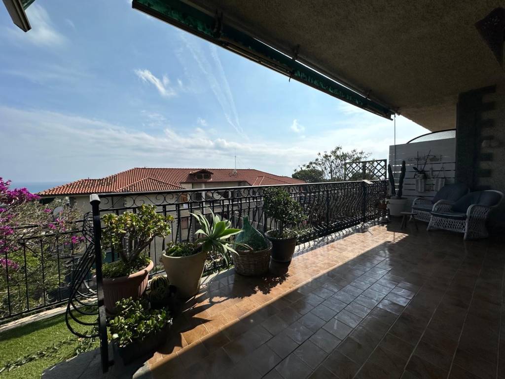 Appartamento a Vallecrosia in Via Conca Verde - Foto 2