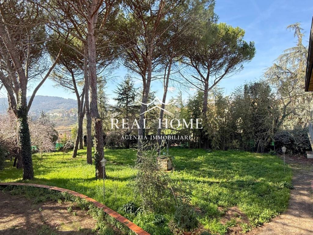 Villa a Carmignano in Via Francesco Petrarca, 29 - Foto 2