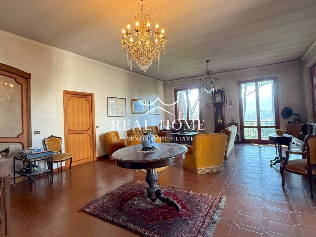 Villa a Carmignano in Via Francesco Petrarca, 29 - Foto 4