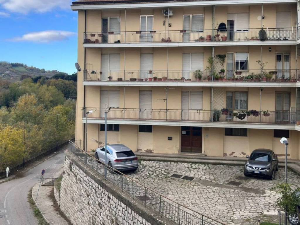 Appartamento a Avellino in Via Giuseppe Zigarelli - Foto 2