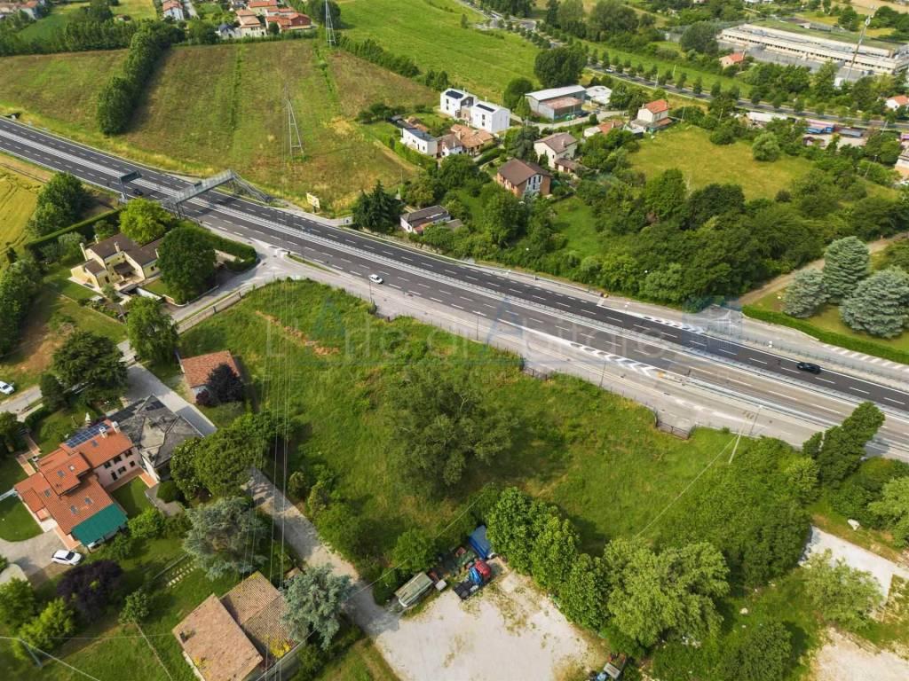 Terreno a Venezia in Via Martiri della Libertà - Foto 3