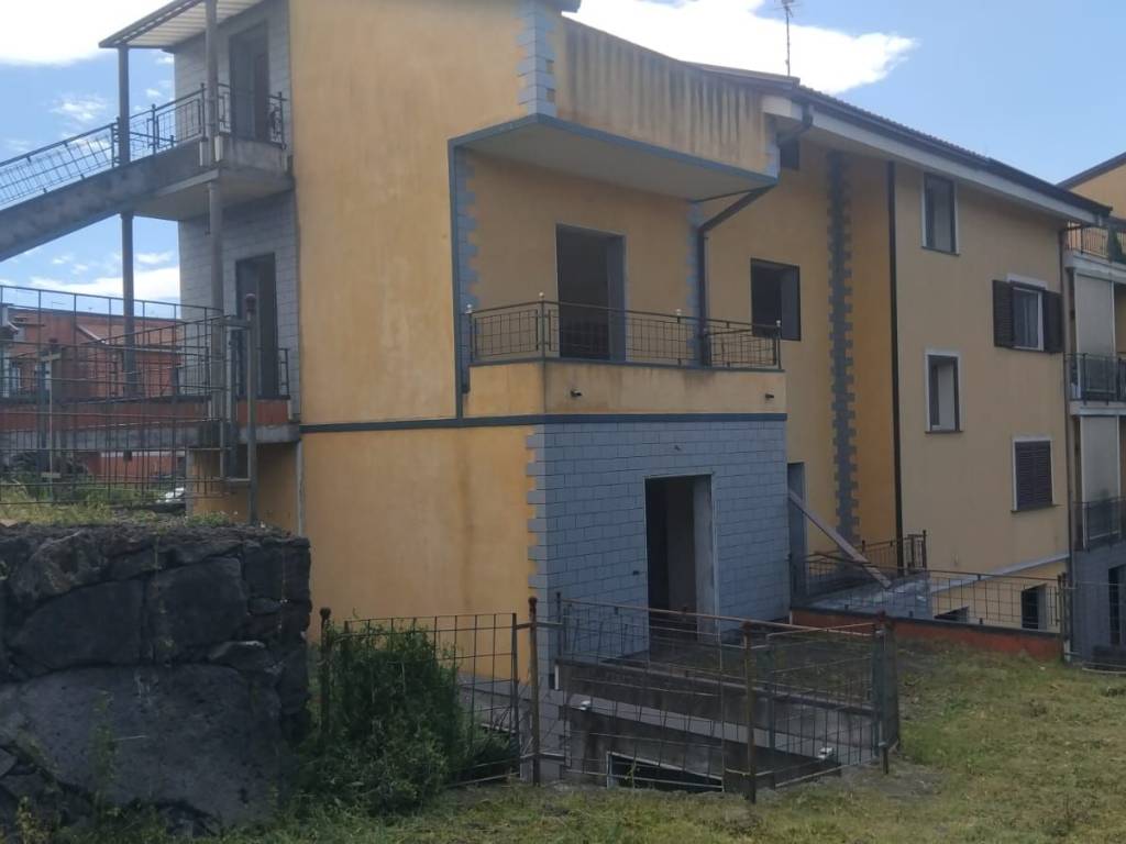 Palazzo / stabile a Mascalucia in Via Pulei - Foto 3