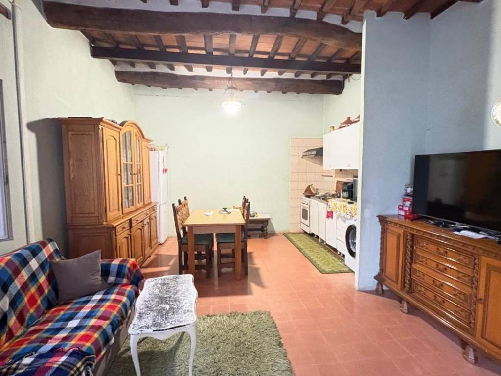 Appartamento a Lucca in Via di S.Donato, , 55100 - Foto 2