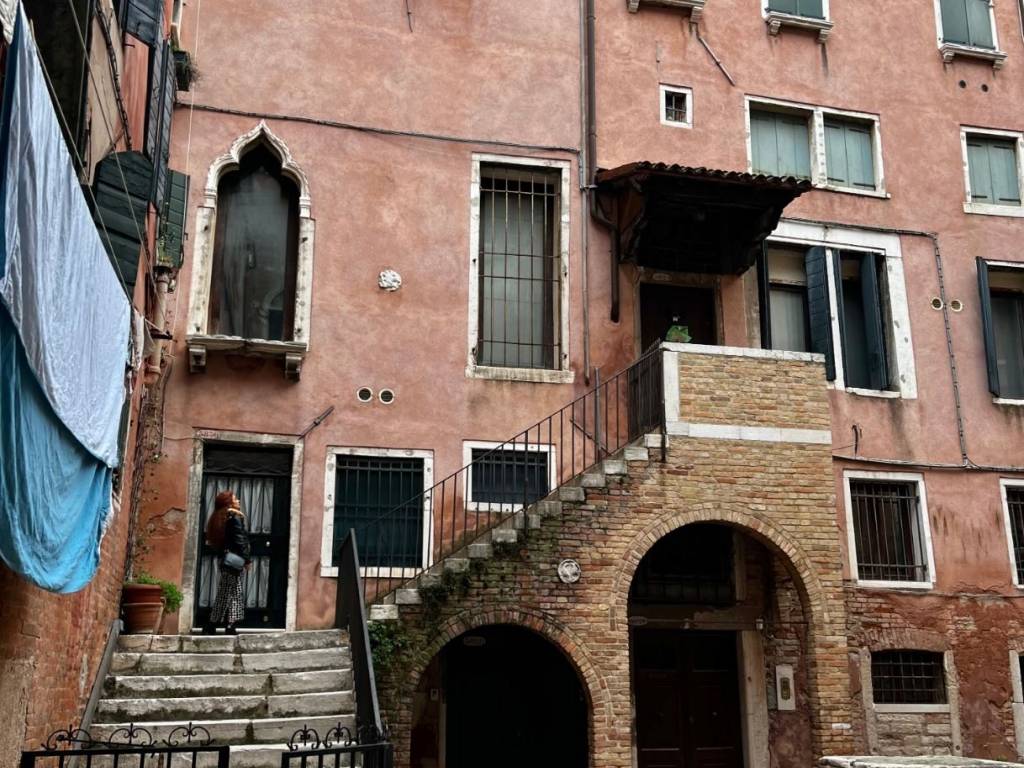Attico / mansarda a Venezia in Campo San Bortolomio - Foto 2