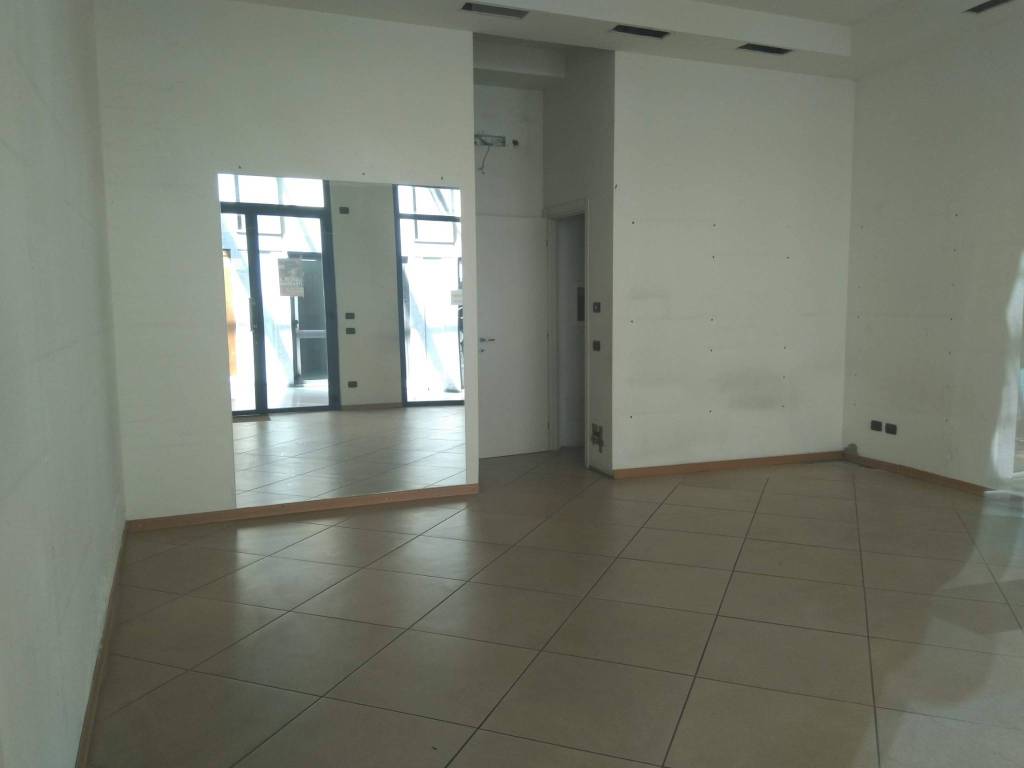 Immobile a Novara in Galleria dei Portici, 18 - Foto 3