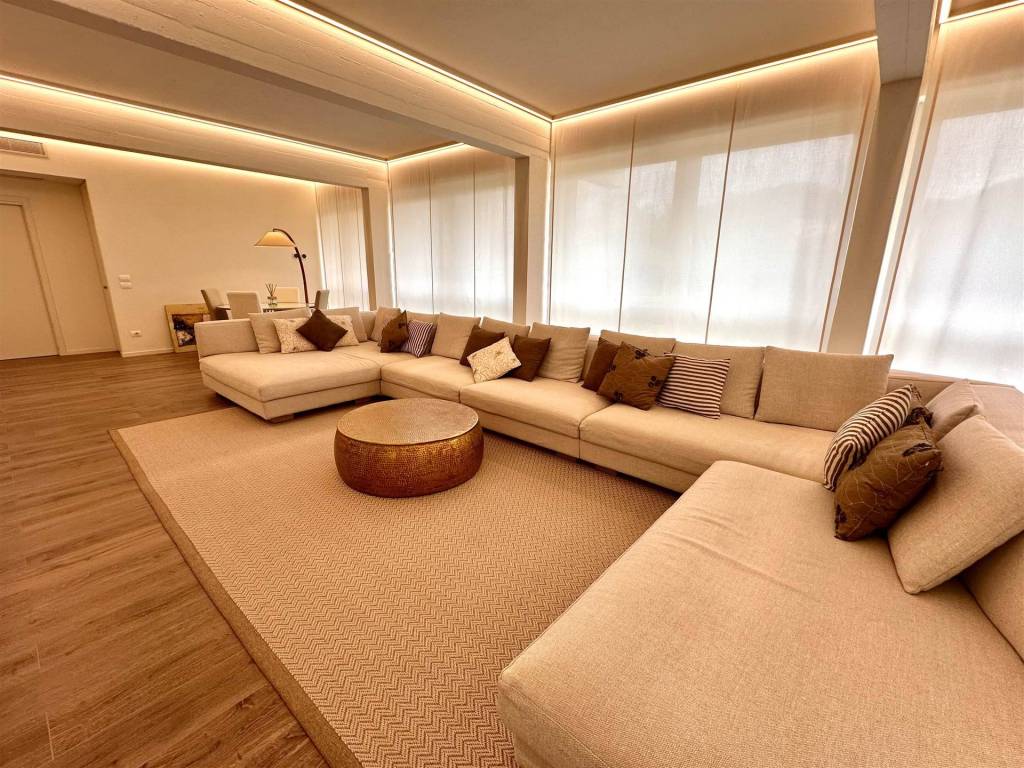 Villa a Pietrasanta in Viale Versilia - Foto 5