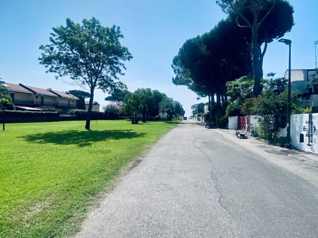 Villa a Terracina in Via Badino - Foto 4