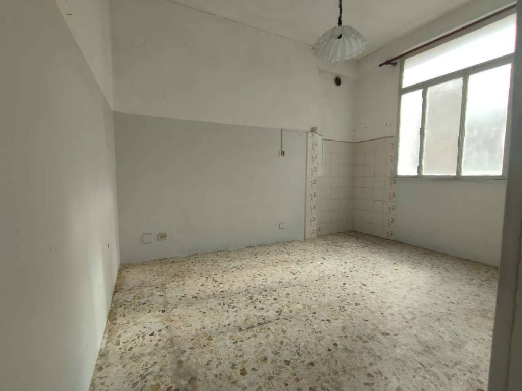 Appartamento a Taranto in via Emilia - Foto 5