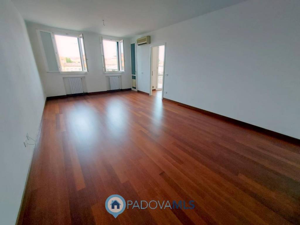 Appartamento a Padova in Via Michele Sanmicheli - Foto 4
