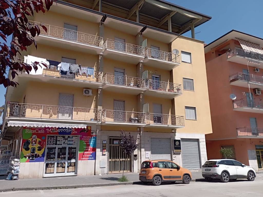 Appartamento a Benevento in Via Girolamo Vitelli - Foto 2