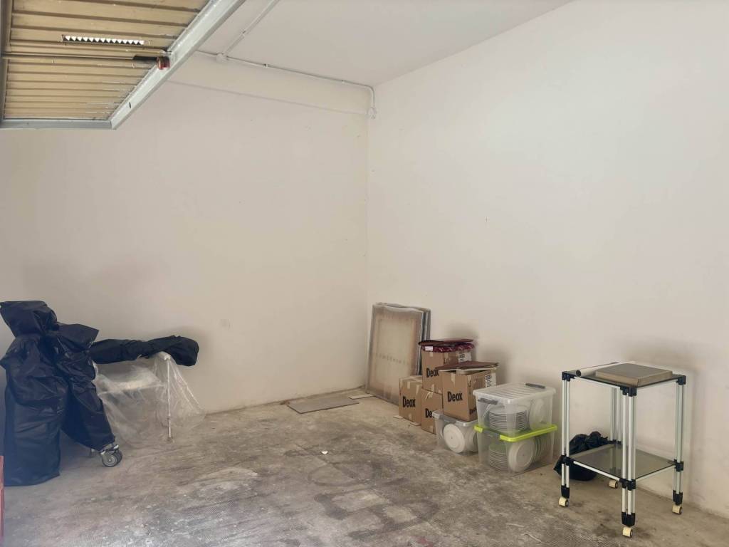 Box / garage a Tarquinia - Foto 3