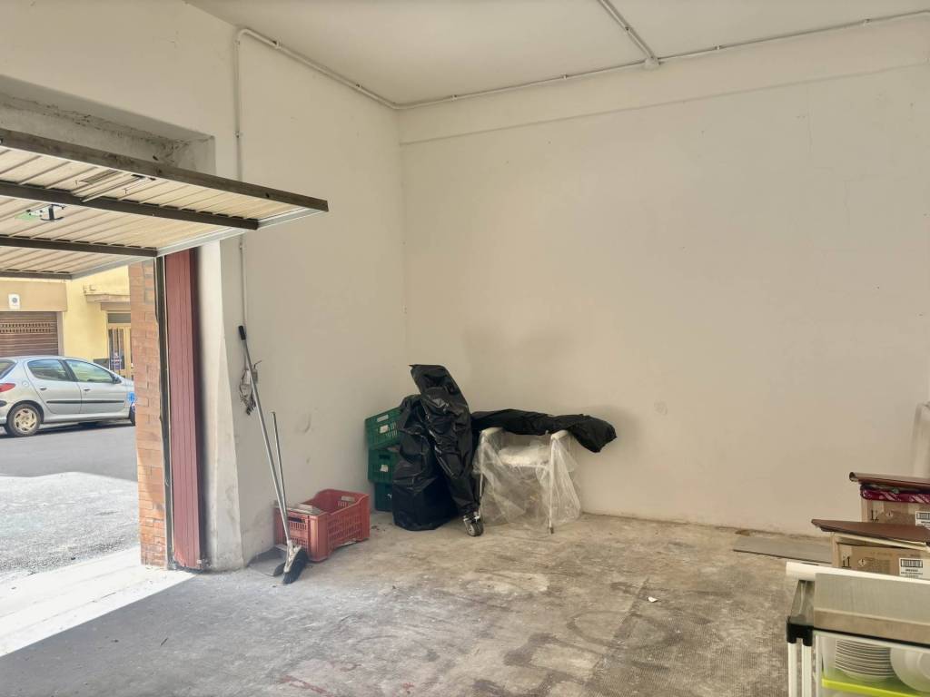 Box / garage a Tarquinia - Foto 4