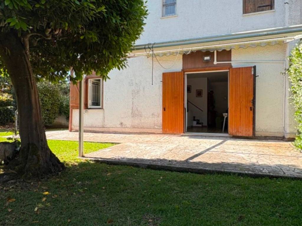 Villa a Fondi in Via Salto 1 - Foto 4