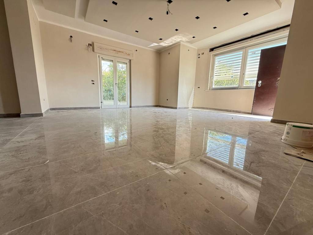 Villa a Caserta in Via Eugenio Ruggiero, 1 - Foto 3