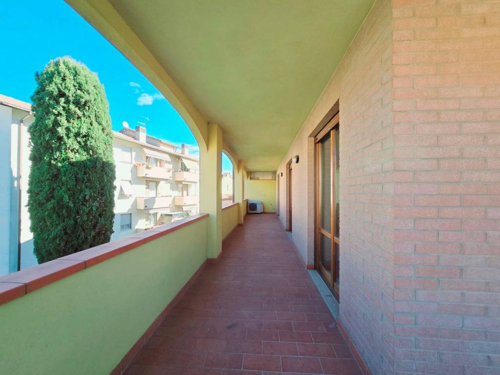 Appartamento a Arezzo in Via Vittorio Fossombroni - Foto 4