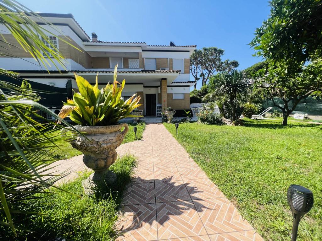 Villa a Terracina in Via Pontina - Foto 2